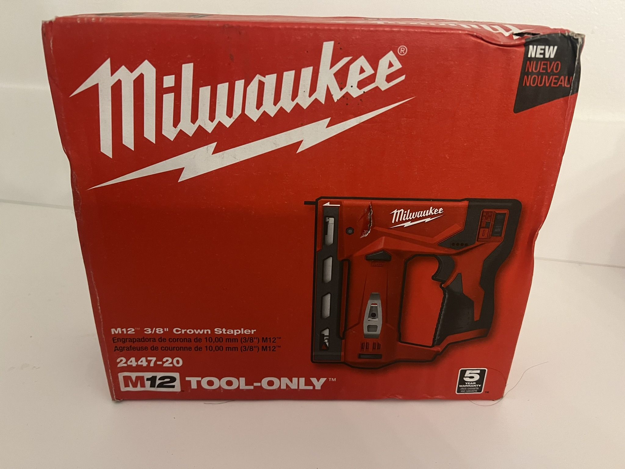 NEW Milwaukee M12 12-Volt Lithium-ion Cordless 3/8 In Crown Stapler (Tool Only)