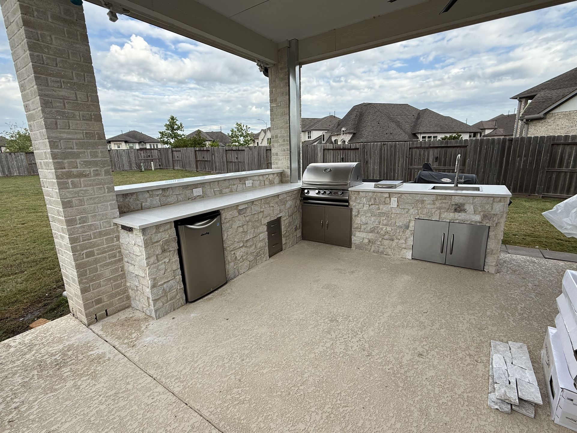 Outdoor Kitchen