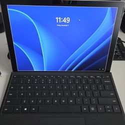 Microsoft Surface Laptop