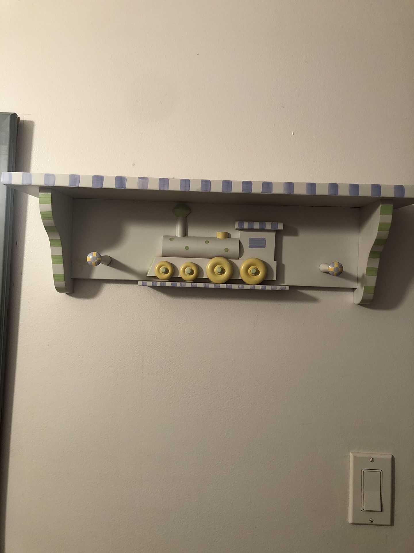 Solid Wood Excellent Condition Children’s Shelf