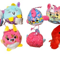 Moose toys Pikmi Pops and twozie  lot of 8