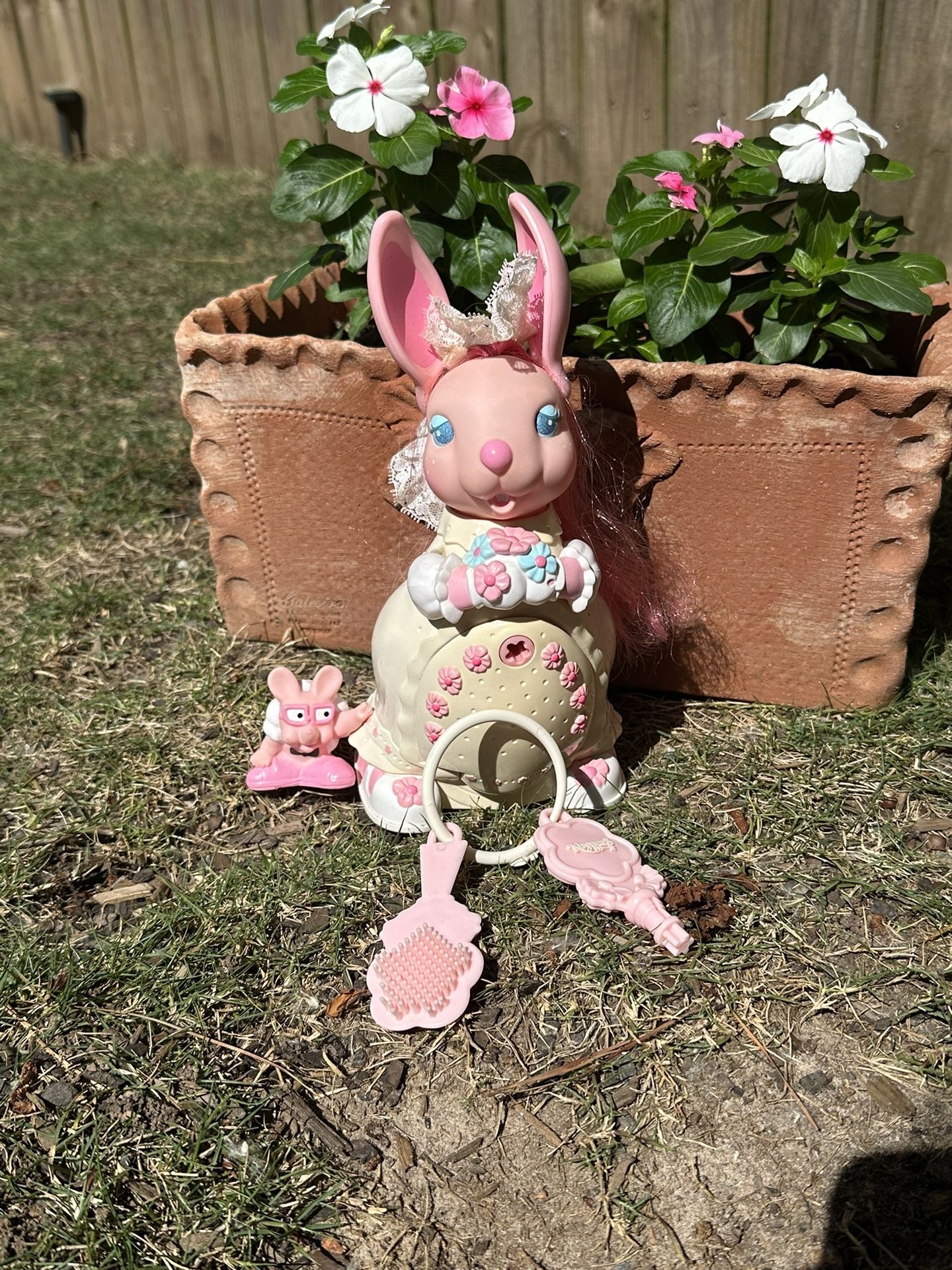 Joyful The Keypers Bunny with Bowtie Finder, Hairbrush & Key, Vintage Tonka Toys