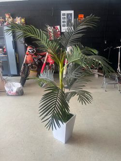 Fake plant
