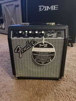 Fender Frontman 10G Guitar Amp, 10 Watts, 6 Inch Fender Special Design Speaker, 5.75Dx10.25Wx11H Inches