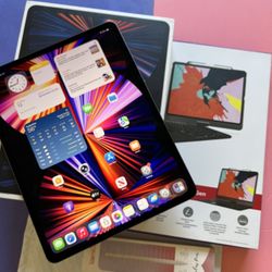 Apple iPad Pro 12.9” 5th Generation (2021 - M1 Chip) 256GB With Pen & Keyboard Case (2TB $990) 