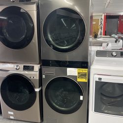 New Scrtach And Dent Lg Wash Tower Washer And Dryer 1 Year Warranty 