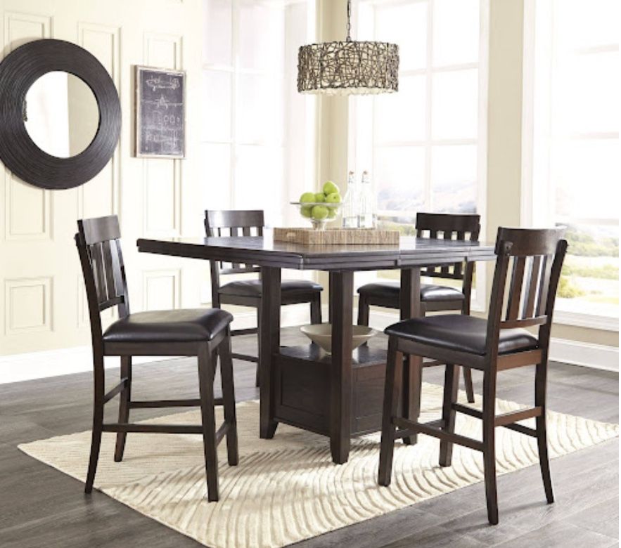 Dining Table *read description*