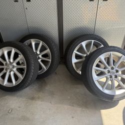 Lexus CT200h Oem Wheels, Matching Tires, With Good Tpms Sensors