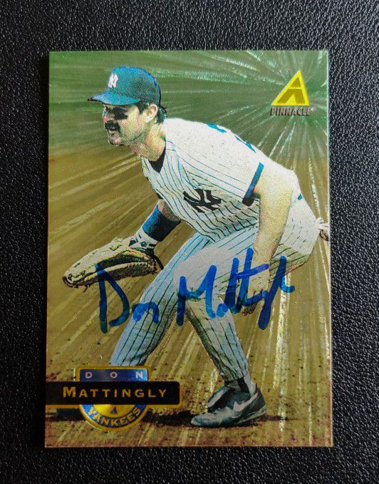 Don Mattingly New York Yankees Signed 1994 Pinnacle #23 Authentic Autograph  for Sale in San Antonio, TX - OfferUp