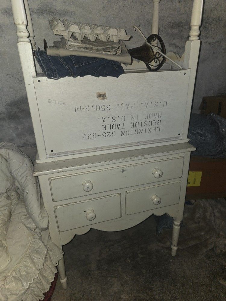2 Wooden White Dressers