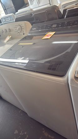 Nice Whirlpool washer top loader