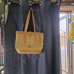 Dooney And Bourke Bucket Tote/Purse