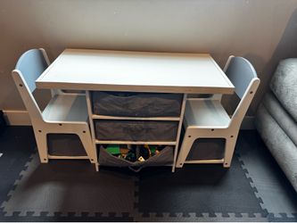 Kids 3-in-1 Play Table and Chair Set (Wood)