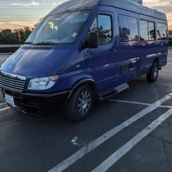 2004 Freightliner MB cruiser