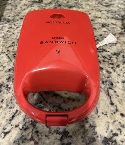 MyMini Sandwich Maker Grill, 520 watts, Red