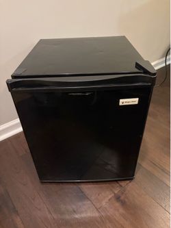 Magic Chef Mini Fridge