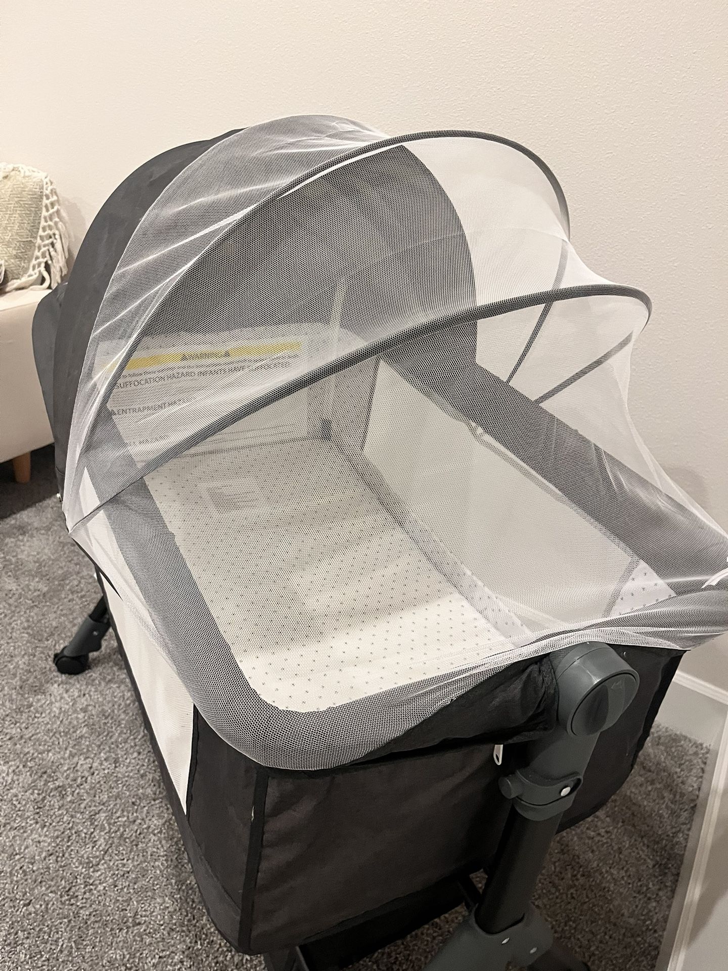 3 in 1 Baby Bassinet With Swing