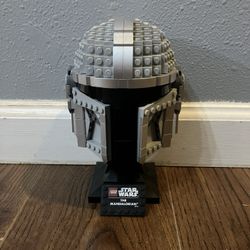 lego Mandalorian  head