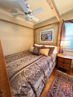 5-Piece Pine Bedroom Set!
