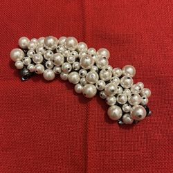 CHICCO’S Faux Pearl/Chainmail Cuff BRACELET, Like New