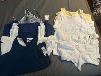 Bundle 8 women tops size large: 6 of the 8 are new with tags