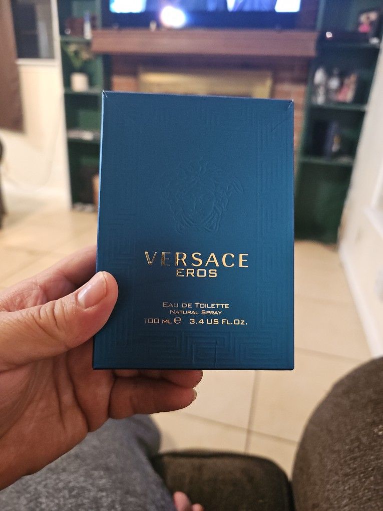 Versace Cologne