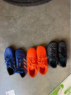 Soccer cleats