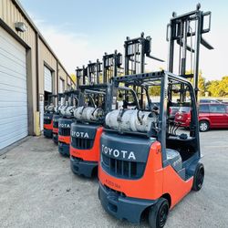 2018 Forklift Toyota 4000 Libras Serie 8 