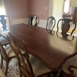 Dining table with 8 chairs