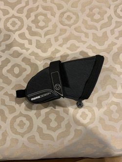 Momo Designs saddle bag, brand new never used $10