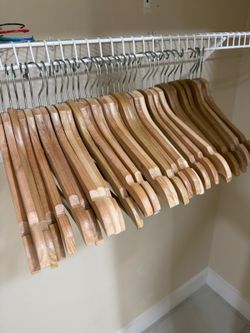 35 wooden eco friendly hangers