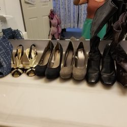 3 Boots, 2 Shoes And 1 Sandal Shoes
