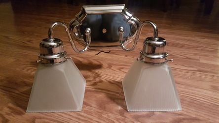 Used Chrome 2 vanity light
