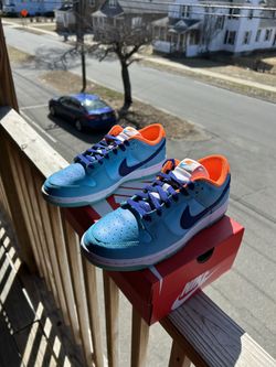 Nike Low Dunk Size 10 Brand New Dead Stock BUY 1 GET 1 HALF% OFF