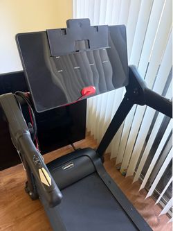 Zelus performace treadmill