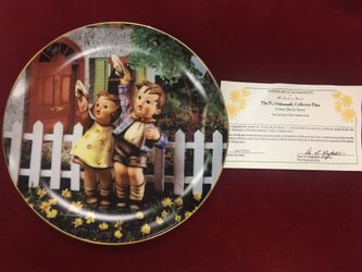 M.I Hummel “Come back Soon” collectible porcelain plate