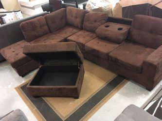 SECTIONAL SOFA WITH STORAGE OTTOMAN