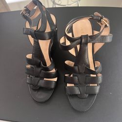 Woman’s Shoes. Zapato De Mujer. 