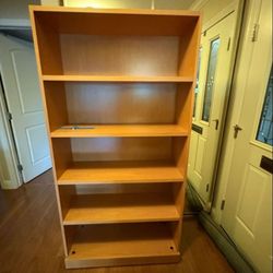 Solid wooden book shelf in perfect condition