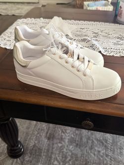 Guess White Gold Low-Top Sneakers size 9.5