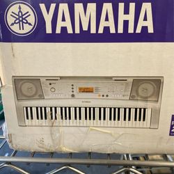 YAMAHA Keyboard