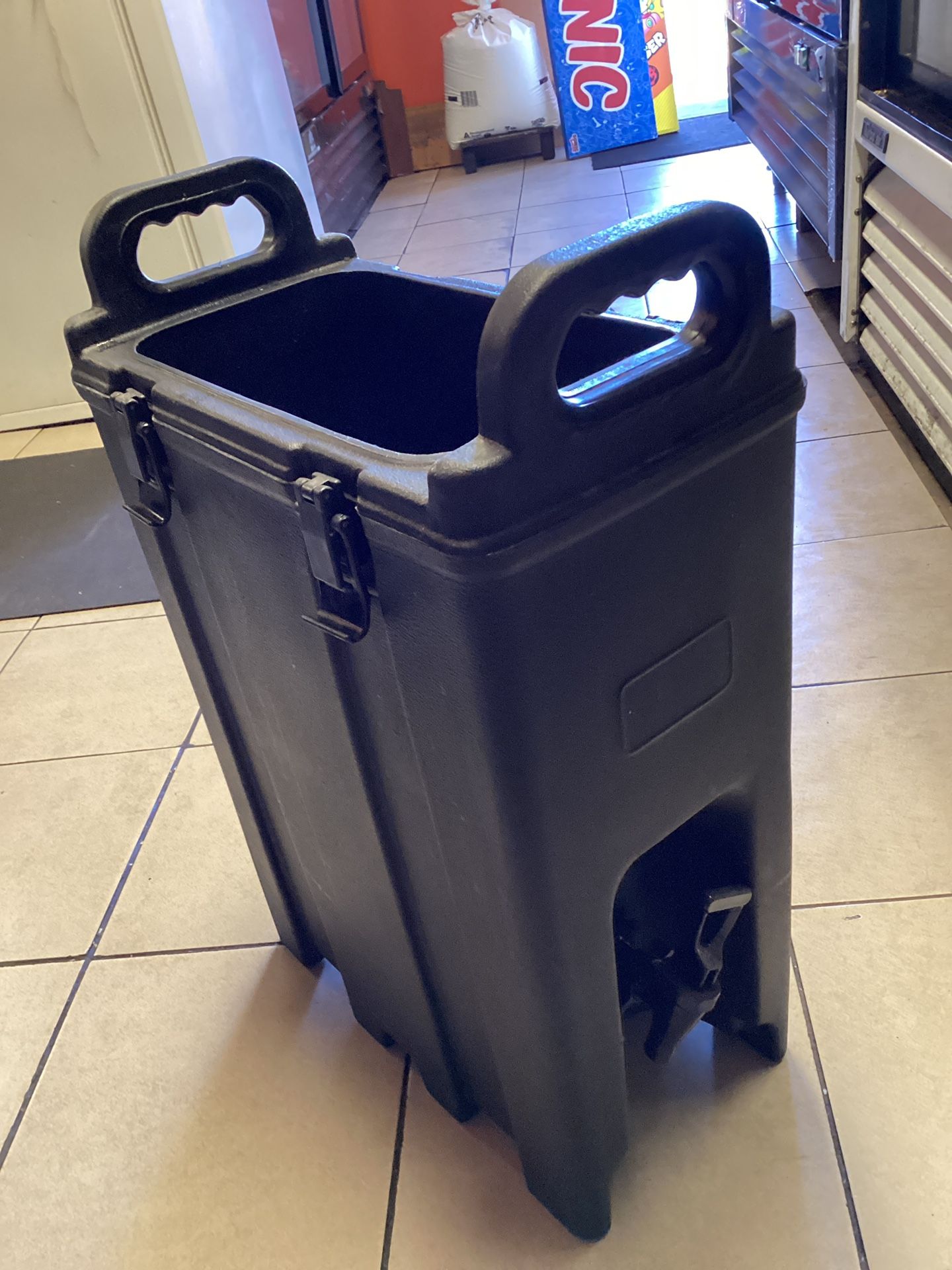 Cooler Ice Water Bucket 