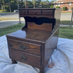  Vintage Style Bedroom Dresser Or End Table 