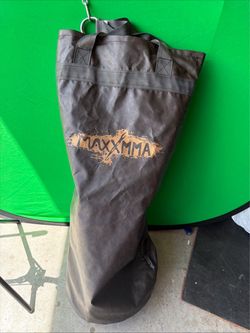 MaxxMMA Heavy Punching Bag