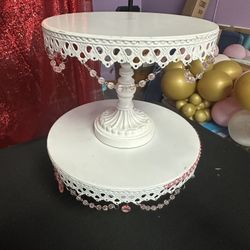 Scalloped Metal Cake Stand 