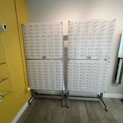 Acrylic Eyeglass Display Panels On Wheels 