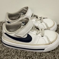 Nike Toddler Classic Velcro Sneakers- No Tie Size 7c