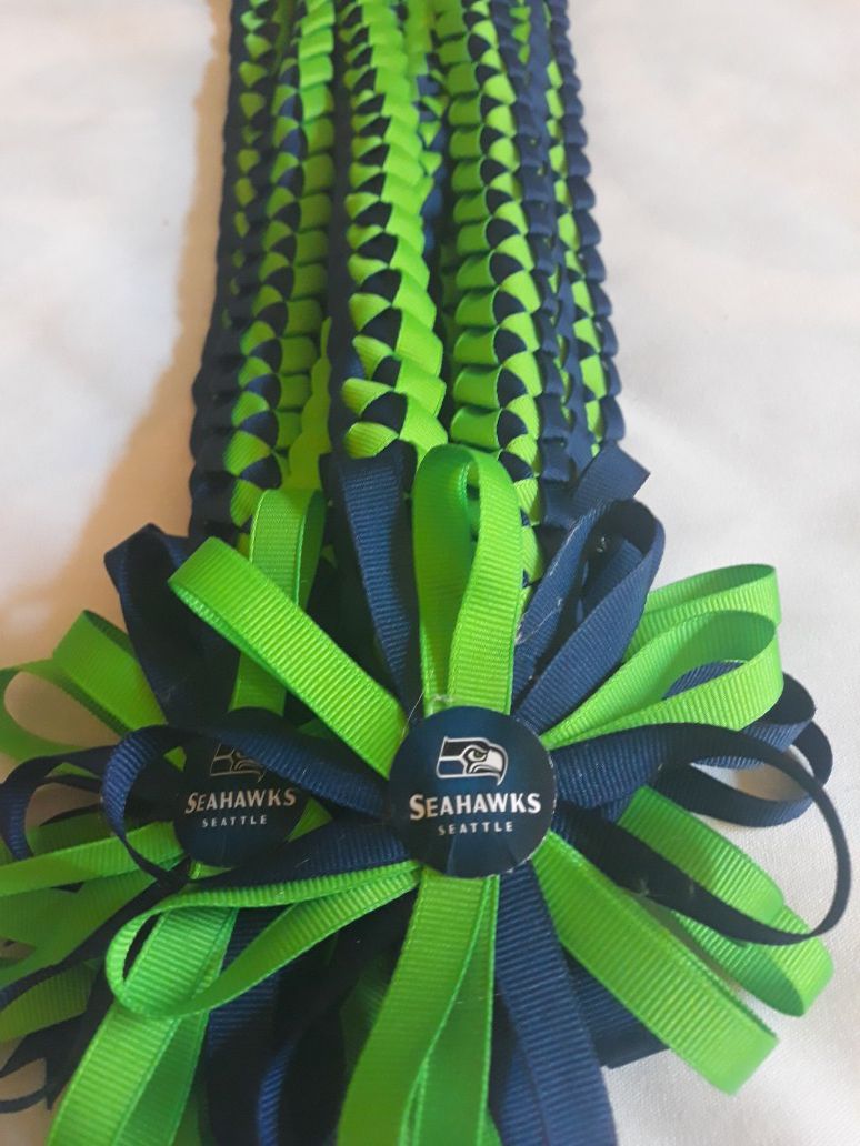 $8 NFL Seattle Seahawks Single Weave Ribbon Lei