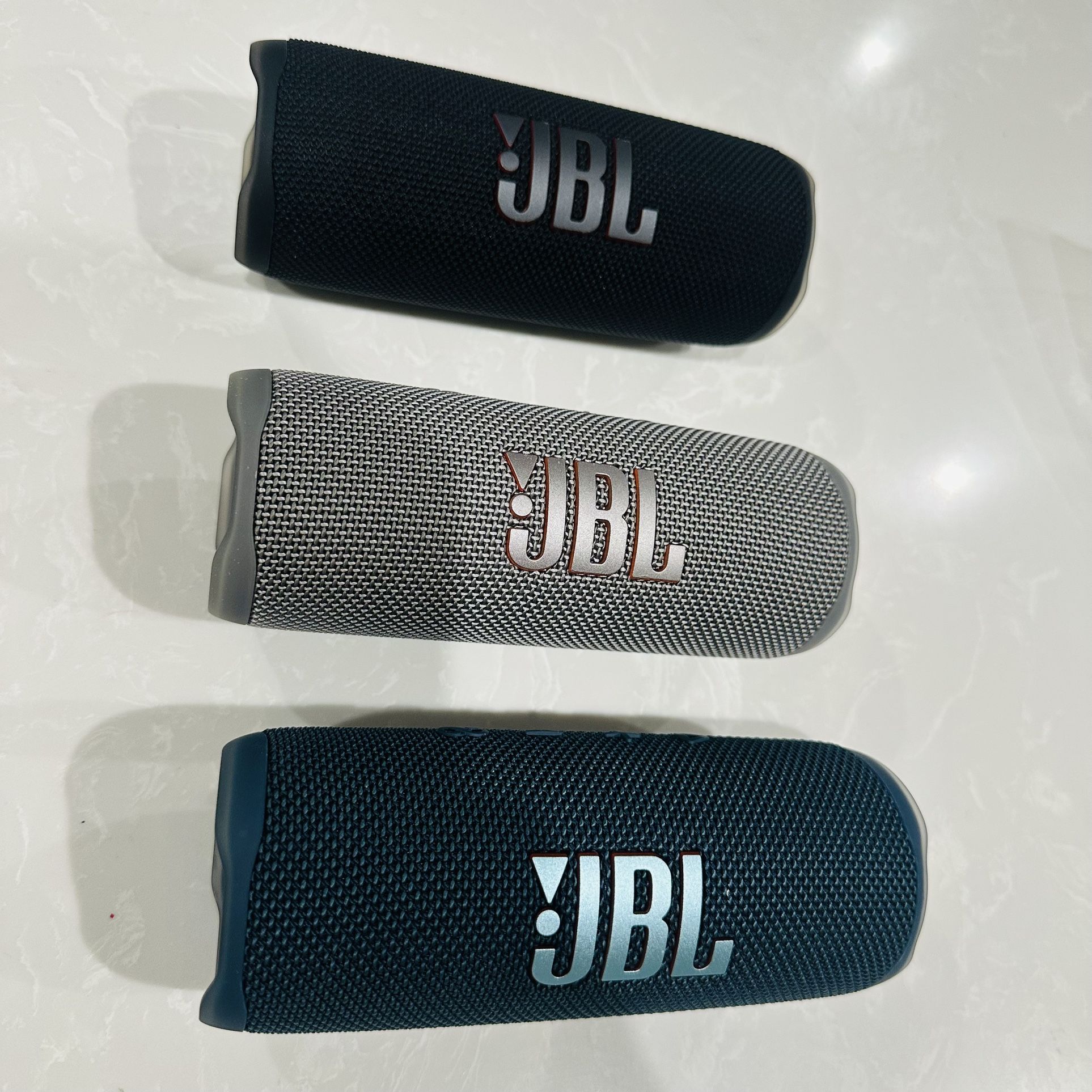 JBL Flip 6 - Portable Wireless Waterproof Bluetooth Speaker