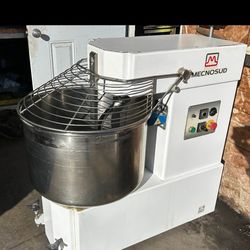 Spiral mixer
